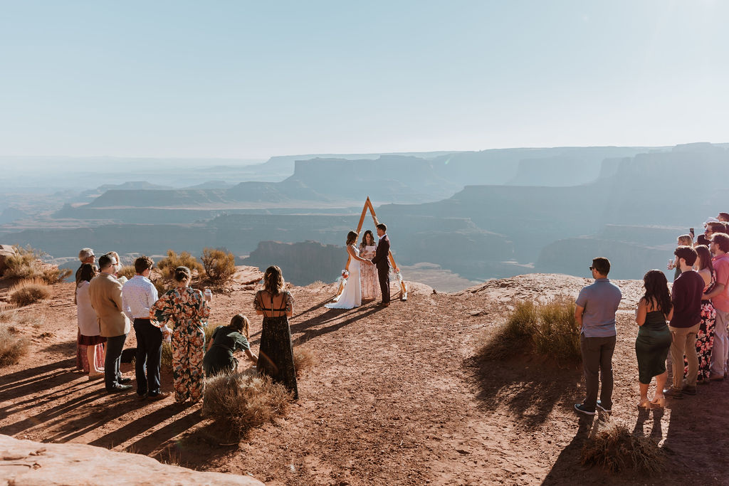 elopement ceremony at dead horse state park in moab utah