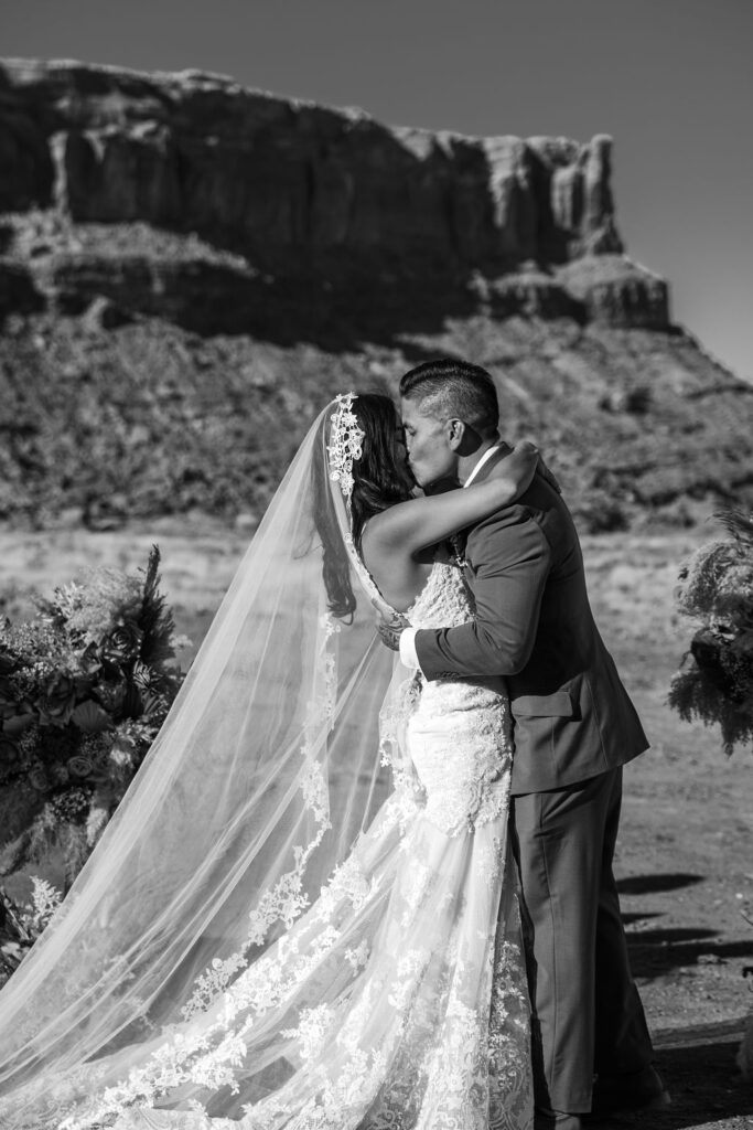 first kiss at the red earth venue in moab utah