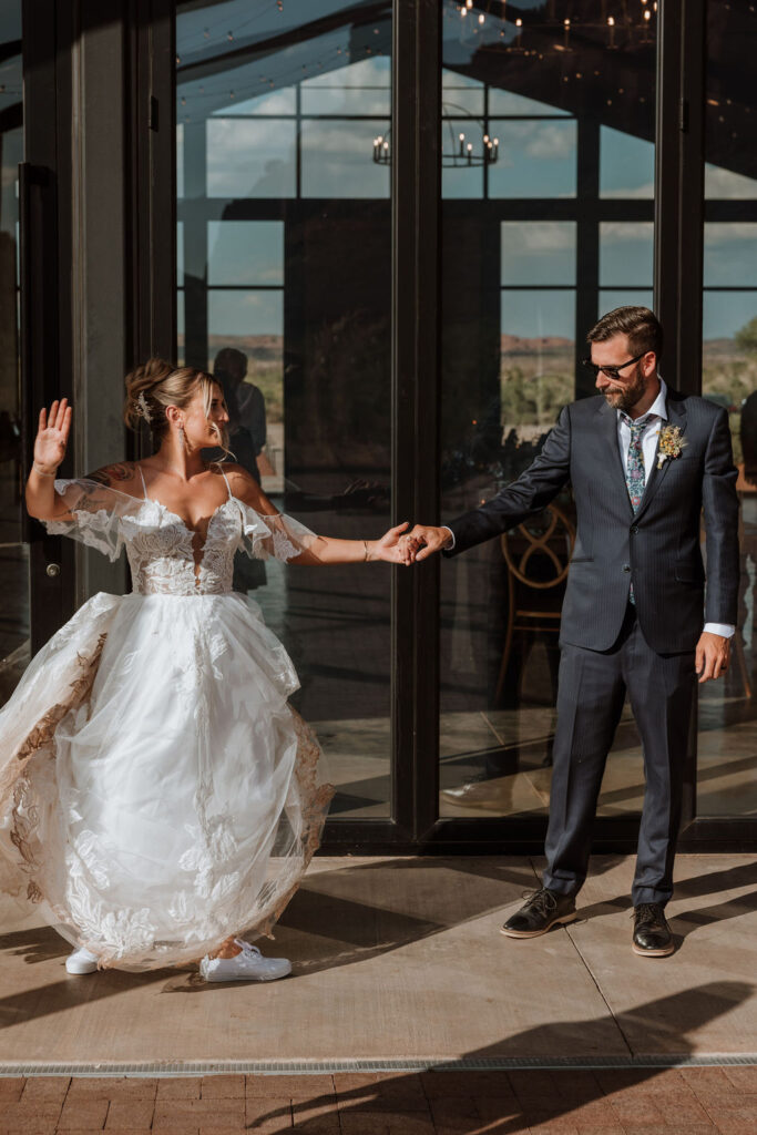 couple dances at Moab wedding venue