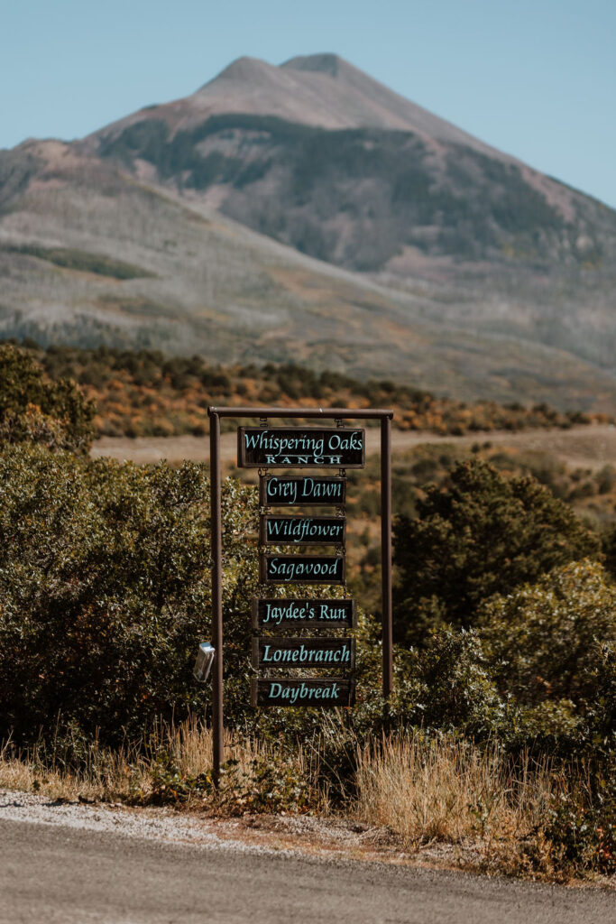 Whispering Oaks wedding venue sign