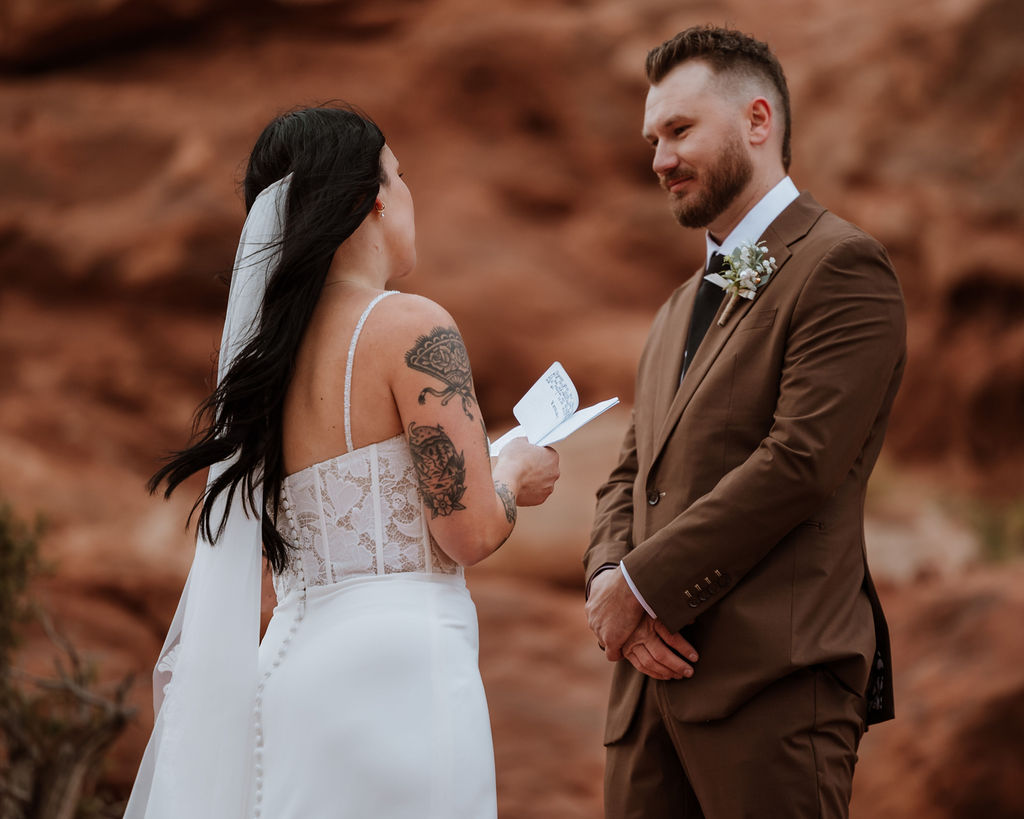 couple exchanges vows during elopement ceremony